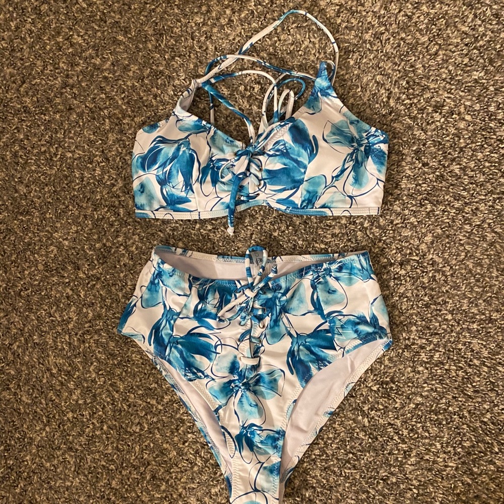 Cupshe Blue Orchid Lace-Up Bikini ⭐️BRAND NEW⭐️